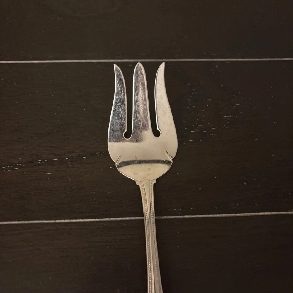 Arbor-American Harmony Oneida | Stainless Flatware | Meat Serving Fork | 8 5/8